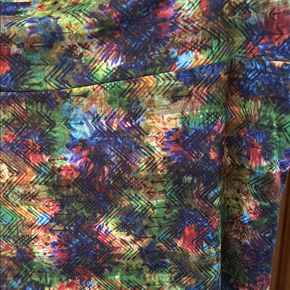 #87 - LuLaRoe Tie Dye Look Cassie Embellished Pencil Skirt - Picture 3 of 4
